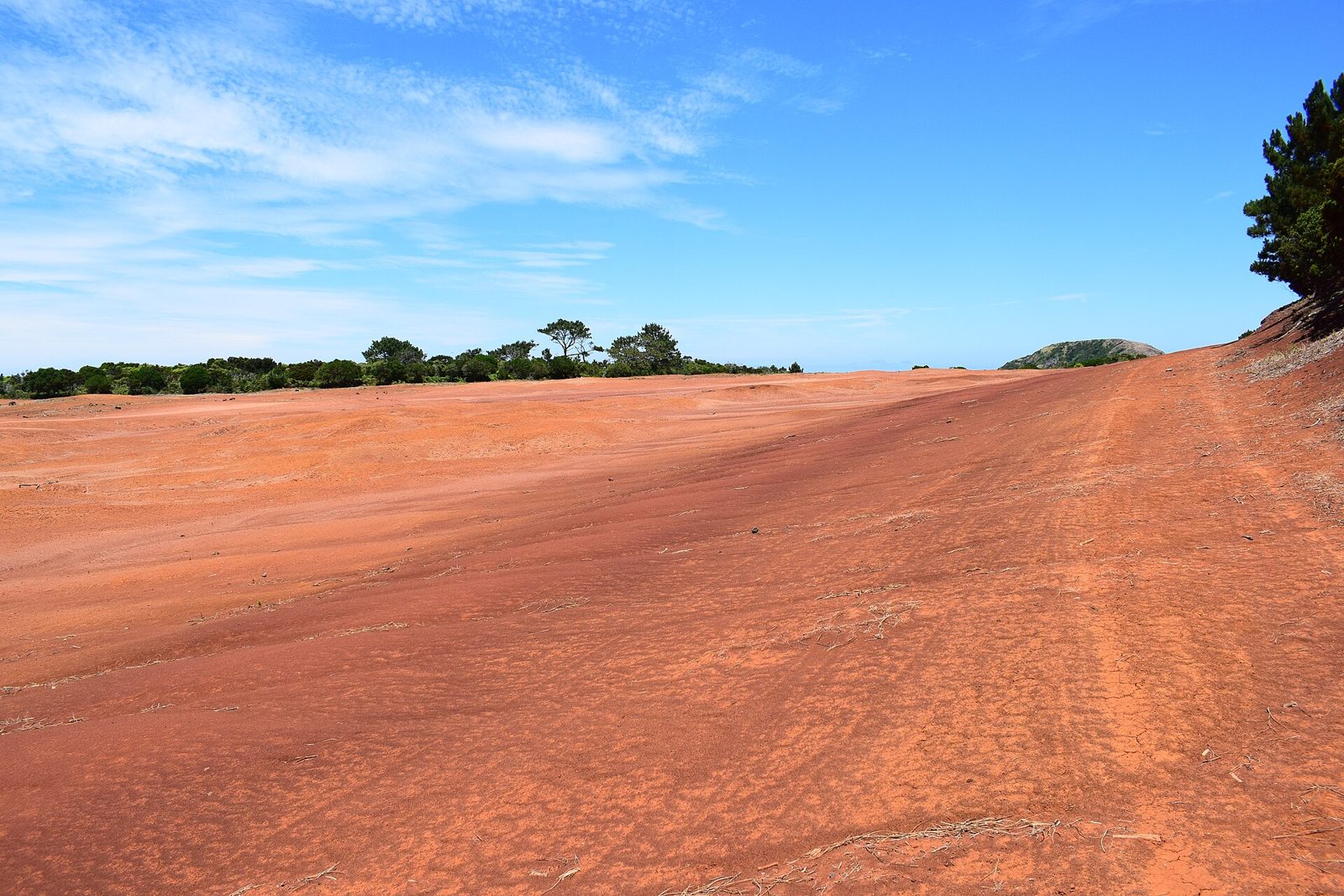 The red clay plateau of Barreiro da Faneca