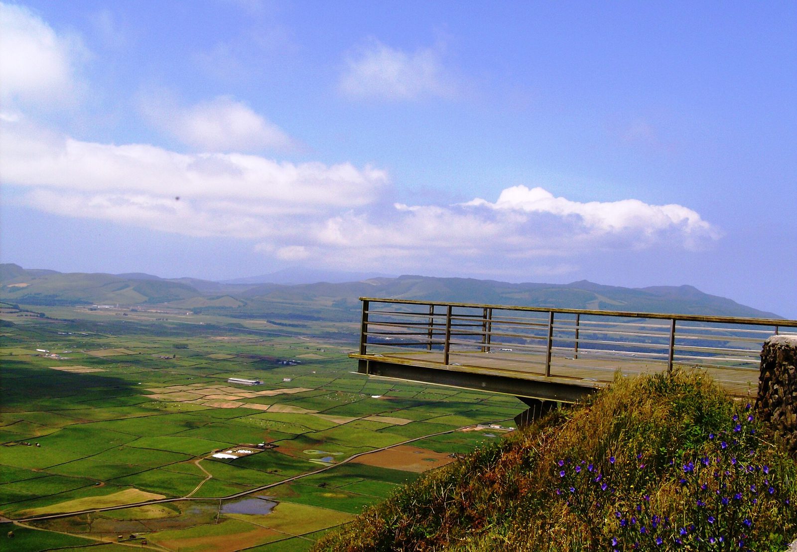 Walled fields below the Serra do Cume viewpoint