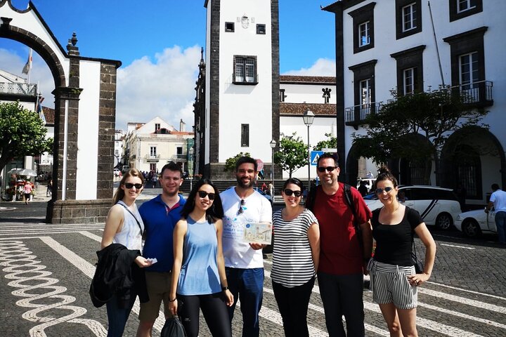 Small-Group Ponta Delgada Food Tour in Azores, photo 2 of 14