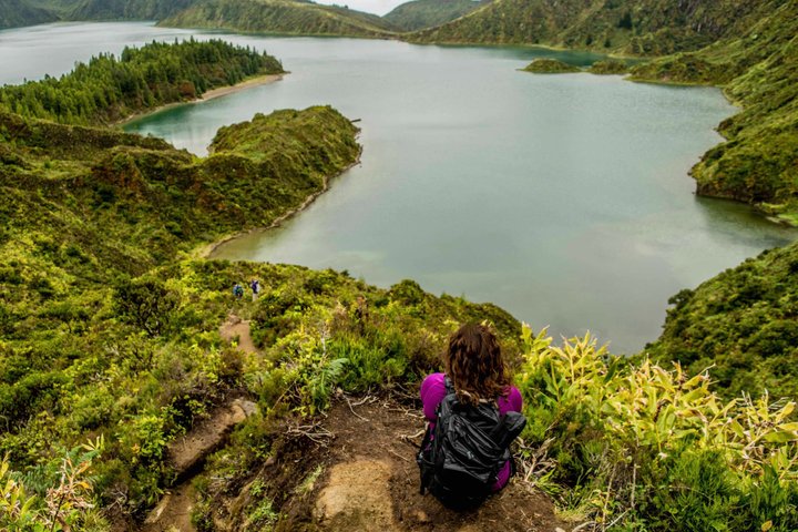 São Miguel West Van Tour: Sete Cidades & Fogo Lake + Lunch