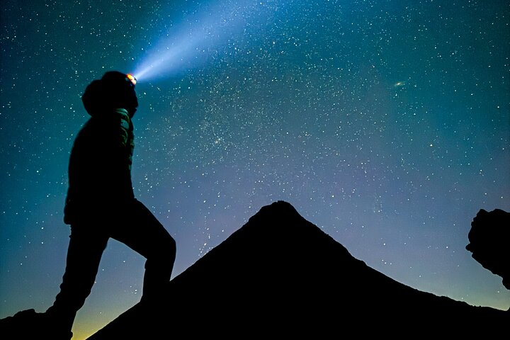 Under the stars, heading to the top of Pico.