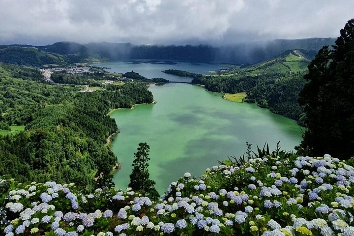 Full-Day Sete Cidades & Lagoa do Fogo Tour With Lunch (West Tour)