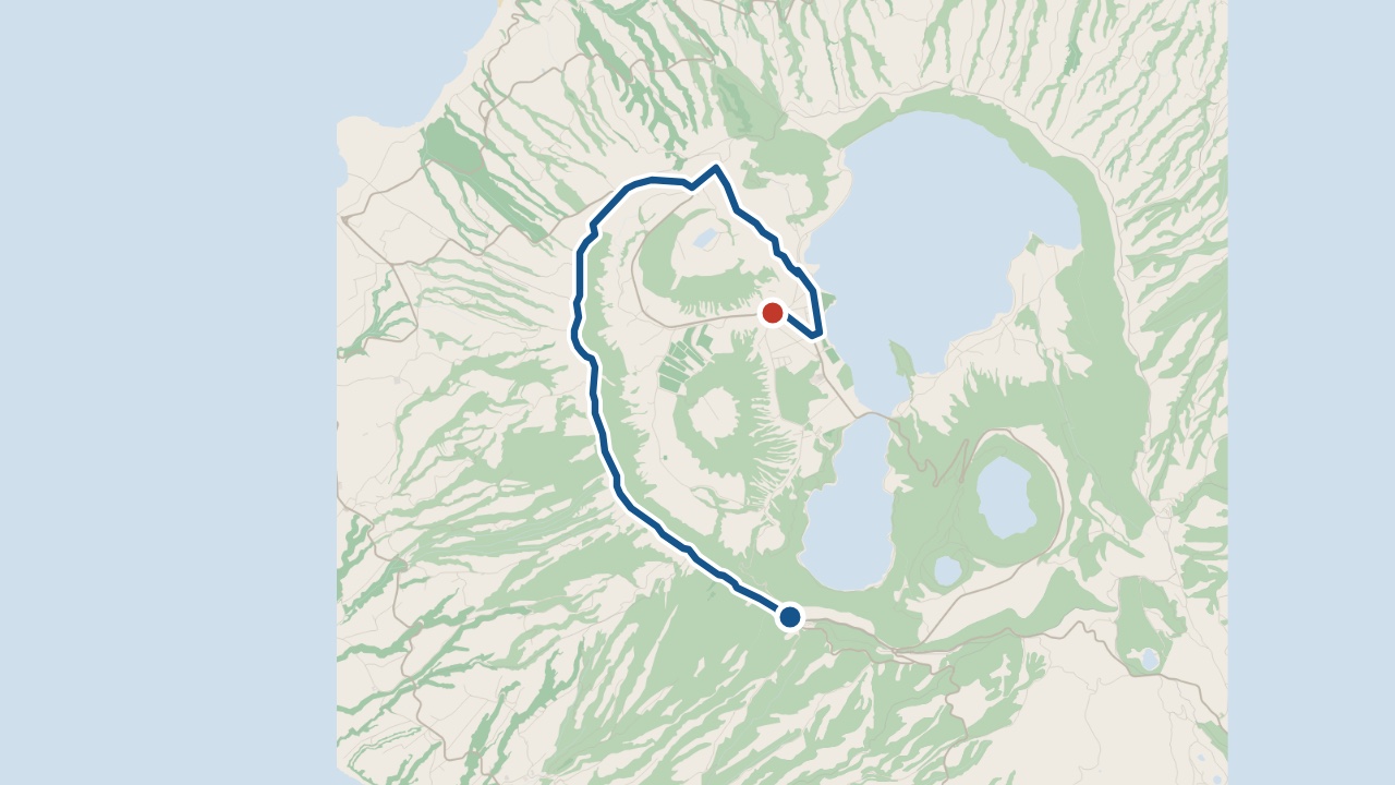 Map of the Vista do Rei walk: from the viewpoint on the Sete Cidades rim down to the village on the crater floor