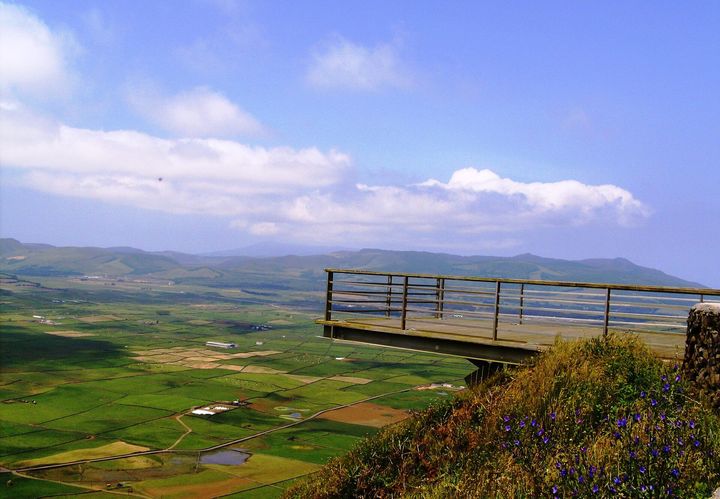 Walled fields below the Serra do Cume viewpoint